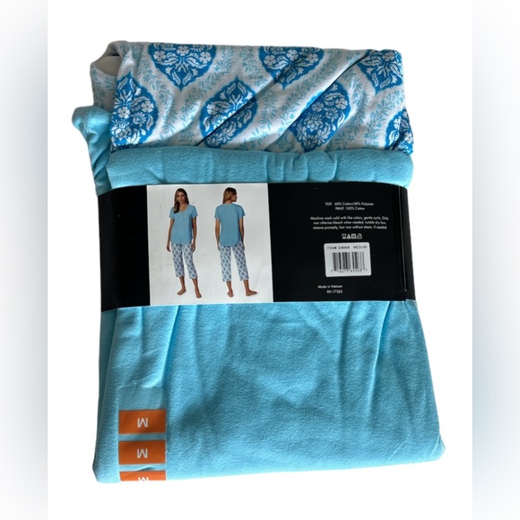 NWT Ellen Tracy | Women 2 Piece Pajama Set | Size Medium - Picture 3 of 3